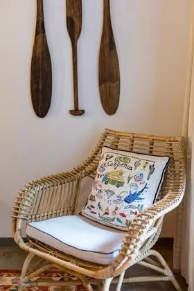 Basic Oda, 1 Büyük (Queen) Boy Yatak