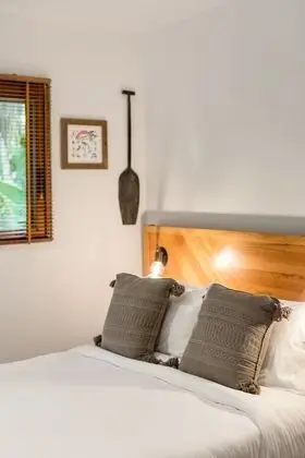 Basic Oda, 1 Büyük (Queen) Boy Yatak