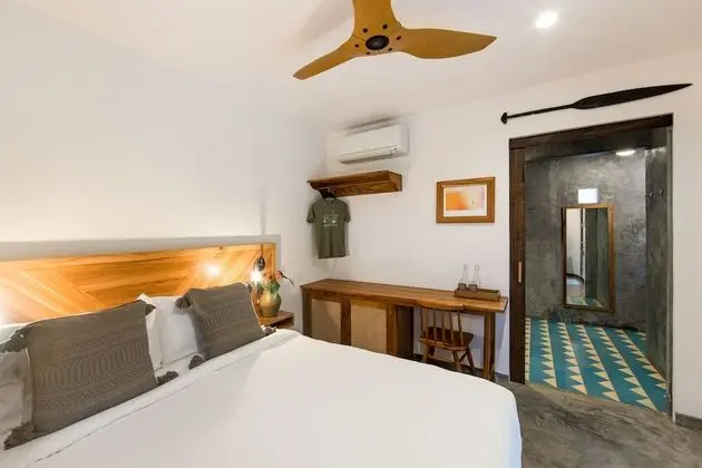 Basic Oda, 1 Büyük (Queen) Boy Yatak