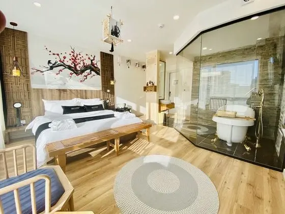 Premium Tek Büyük Yataklı Oda
