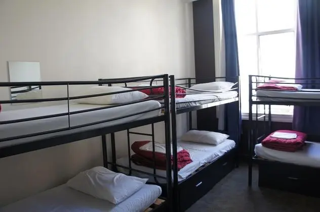 Yatakhanede Yatak Capacity 6 With Shared Bathroom