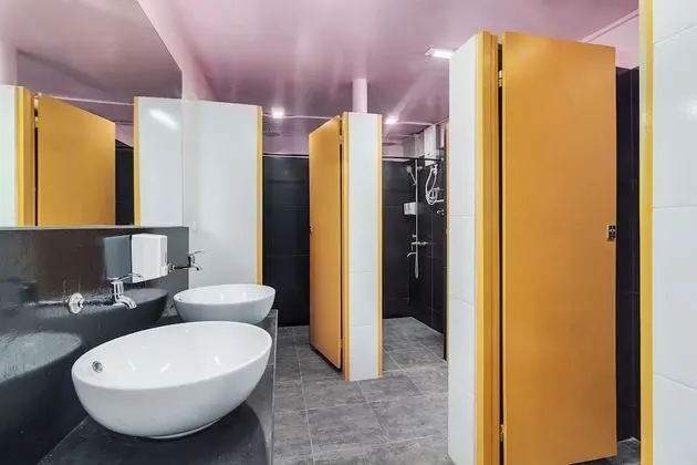 Ortak Ranzalı Oda, Karma Ranzalı Oda (8 beds)