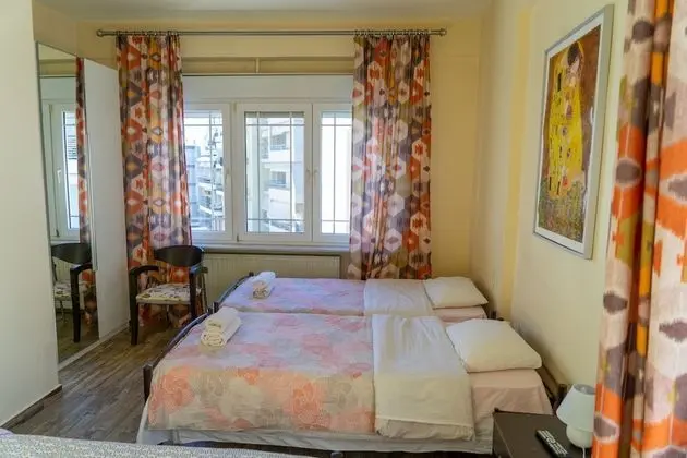Üç Kişilik Oda, Balkon, Park Manzaralı
