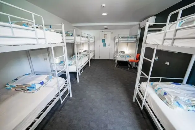 Ortak Ranzalı Oda, Banyolu/Duşlu (8 Beds)