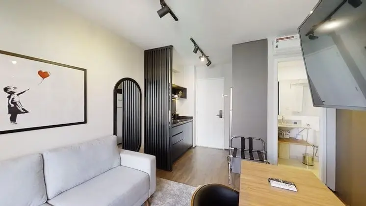 Deluxe Stüdyo, 1 Büyük (Queen) Boy Yatak