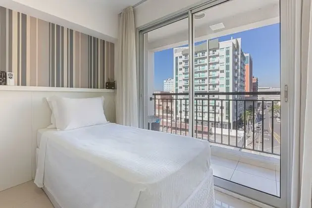 Apartamento Com Varanda