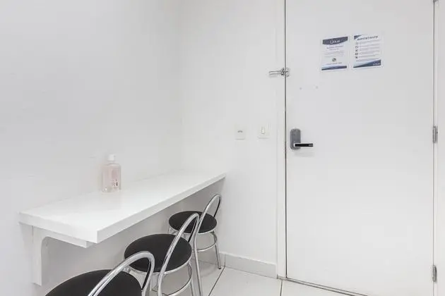 Apartamento Com Varanda