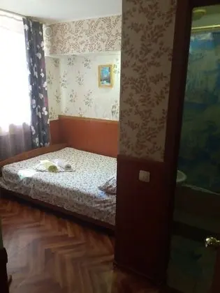 Standard Tek Büyük veya İki Ayrı Yataklı Oda, Ortak Banyo