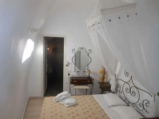 Apart Daire, Havuz Kenarı