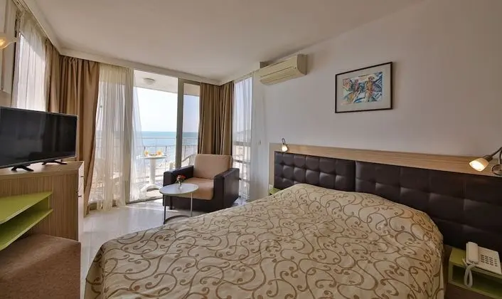 Tek Büyük Yataklı Oda, Deniz Manzaralı