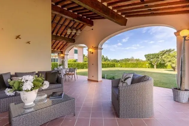 Villa