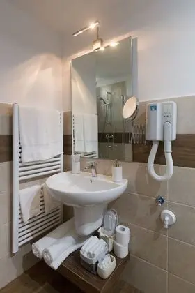 Tek Büyük Yataklı Oda (Chicchera)