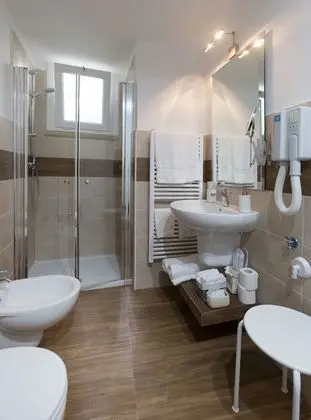 Tek Büyük Yataklı Oda (Chicchera)