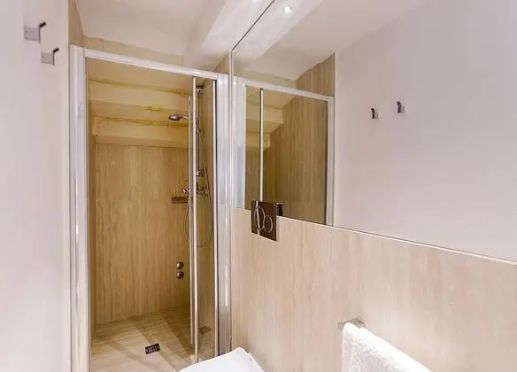 Tek Büyük Yataklı Oda (Il Duomo)