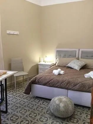 Tek Büyük veya İki Ayrı Yataklı Oda, Balkon