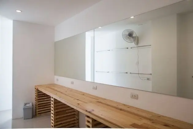 1 Bed in 6-Bed Mixed Dormitory