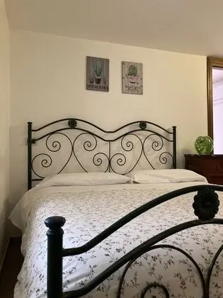 Camera Quadrupla