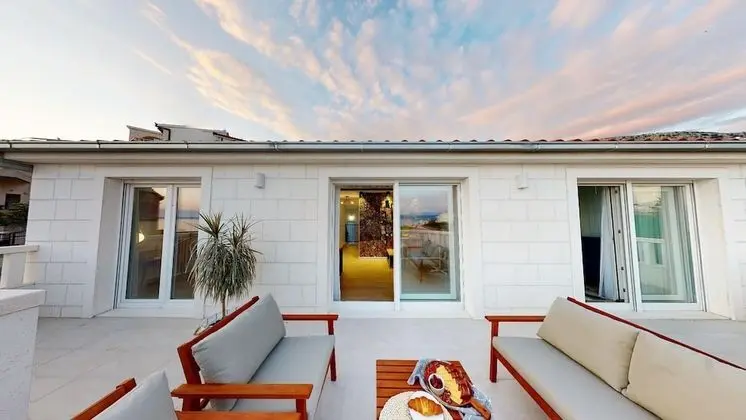 Çatı Katı Süiti (Penthouse)