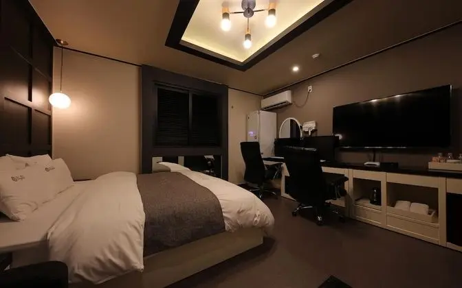 Oda (Premium couple PC (NETFLIX/PUBG PC/st)