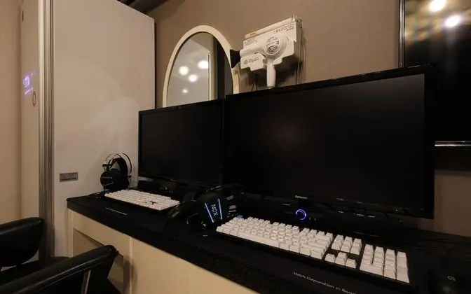 Oda (Premium couple PC (NETFLIX/PUBG PC/st)