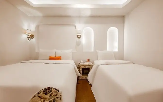 Oda (Deluxe room (no-hard 2PC twin bed mas)