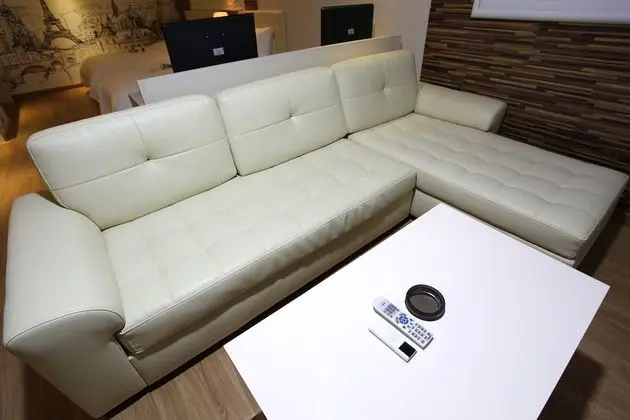 Oda (VVIP (Massage Chair + Jetted Spa Tub )