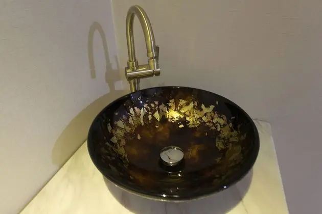 Oda (VVIP (Massage Chair + Jetted Spa Tub )