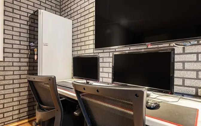 Oda (VIP-styler room (smart TV 65-inch mir)