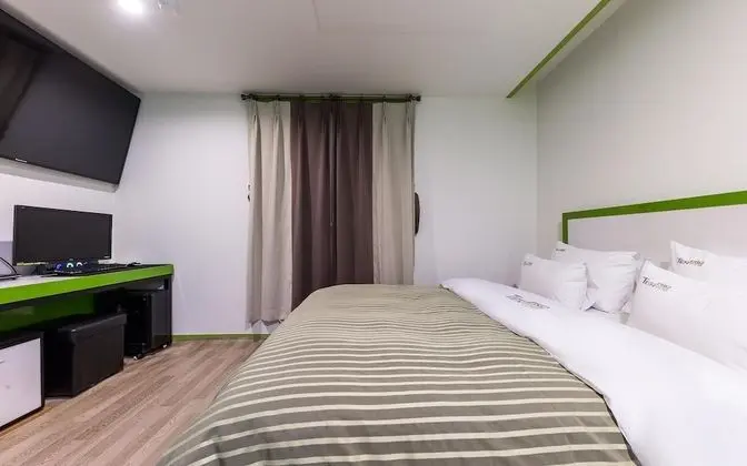 Oda (General room-green)