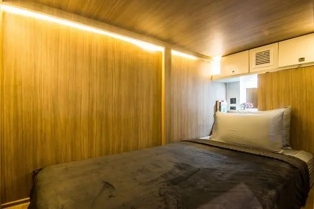 Capsule Suite X 6