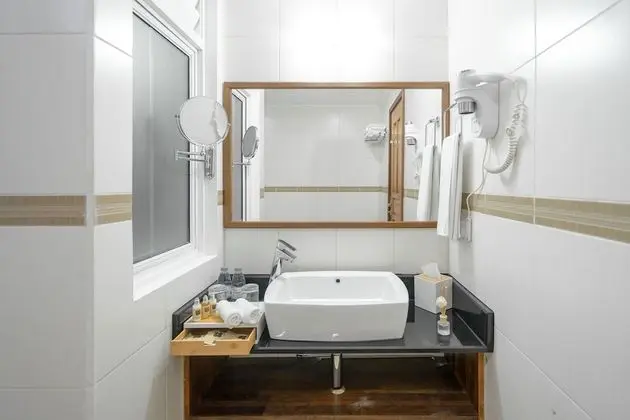 Deluxe Double Room with Balcony and Parital View