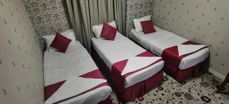 Üç Kişilik Oda