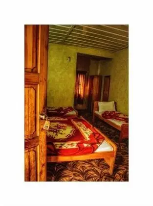 Deluxe Dört Kişilik Oda