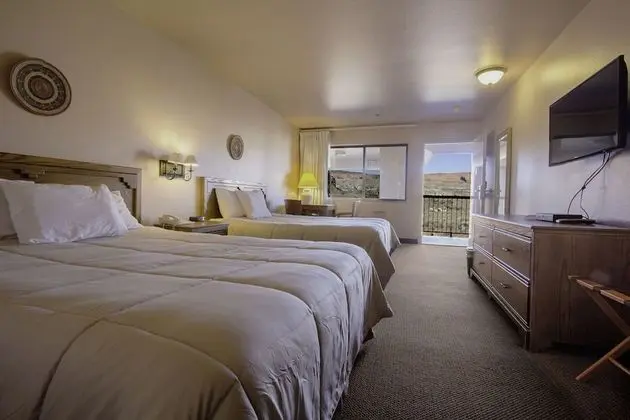 Deluxe Oda, 2 Büyük (Queen) Boy Yatak, Buzdolabı ve Mikrodalga, Dağ Manzaralı