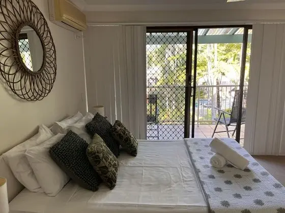 Sıra Ev, 2 Yatak Odası (2.5 Bedroom Budget)