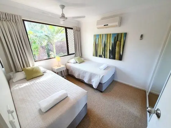 Sıra Ev, 2 Yatak Odası (2.5 Bedroom Budget)