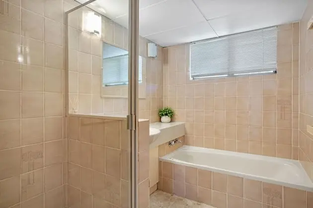 Sıra Ev, 2 Yatak Odası (2.5 Bedroom Budget)