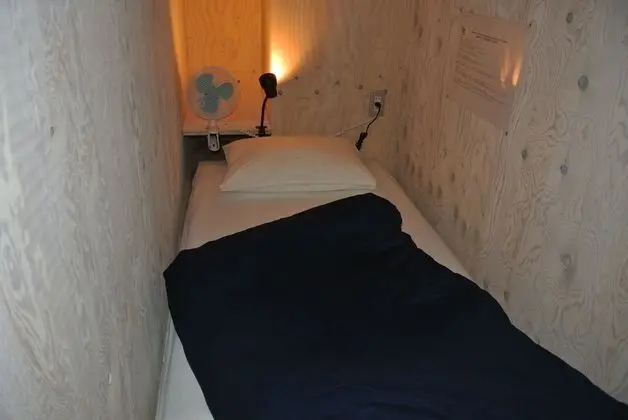 Ortak Ranzalı Oda, Birden Çok Yatak Odası