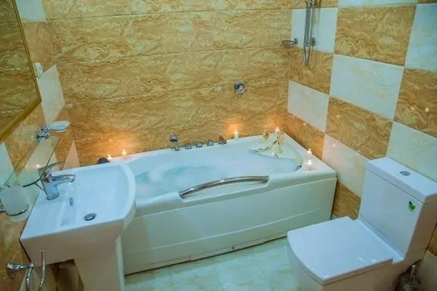Standard Tek Büyük Yataklı Oda
