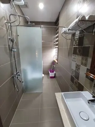 Business Tek Büyük Yataklı Oda