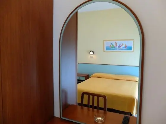 Standard Tek Büyük veya İki Ayrı Yataklı Oda