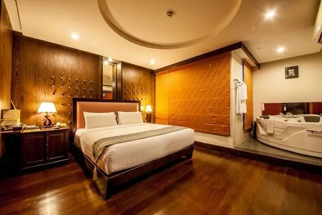 Premier room with spa bath