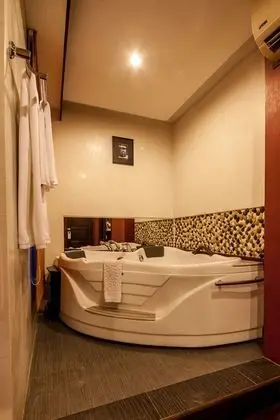 Premier room with spa bath