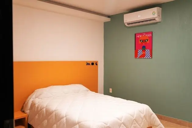 Business Tek Büyük Yataklı Oda