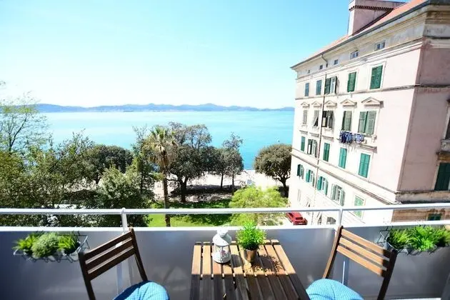 Tek Büyük Yataklı Oda, Balkon, Deniz Manzaralı