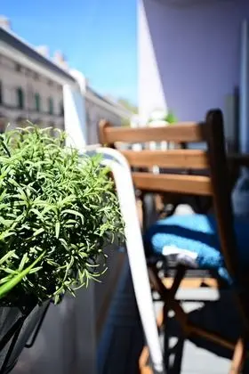 Tek Büyük Yataklı Oda, Balkon, Deniz Manzaralı