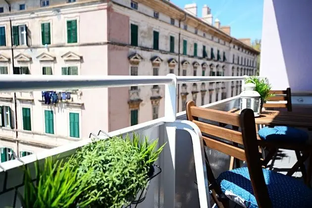 Tek Büyük Yataklı Oda, Balkon, Deniz Manzaralı