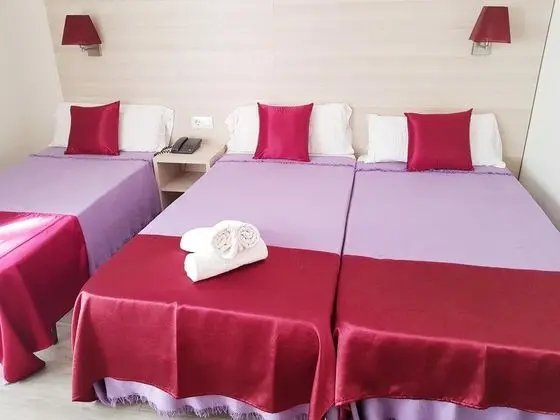 1 Çift Kişilik Veya 2 Tek Kişilik Yatak Standard
