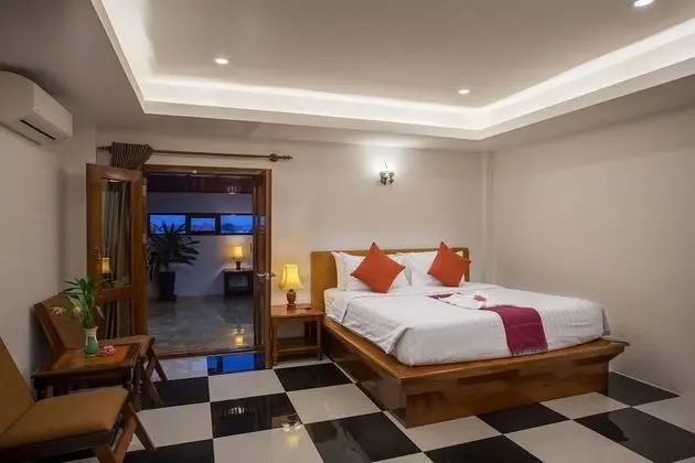 Junior Suite Twin Room - Free Pick Up
