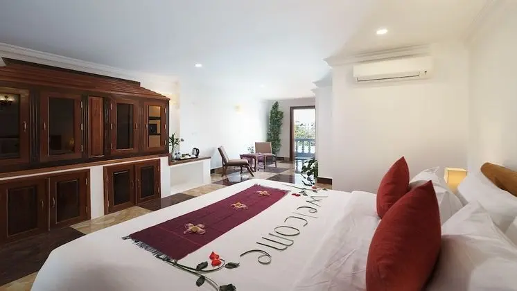 Junior Suite Twin Room - Free Pick Up